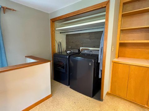 Tiny photo for 2208 Avalon Court, Kokomo, IN 46902 (MLS # 202614809)