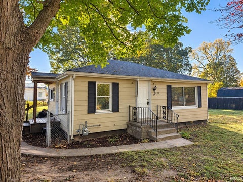 Tiny photo for 50632 Michigan Street, South Bend, IN 46637 (MLS # 202643628)