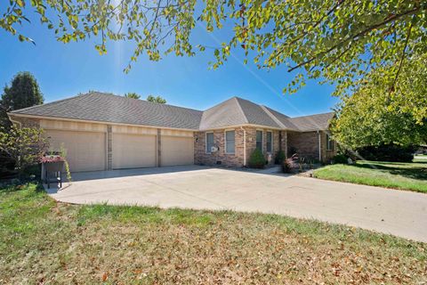 Photo of 750 Riverview Drive, Kokomo, IN 46901 (MLS # 202539612)