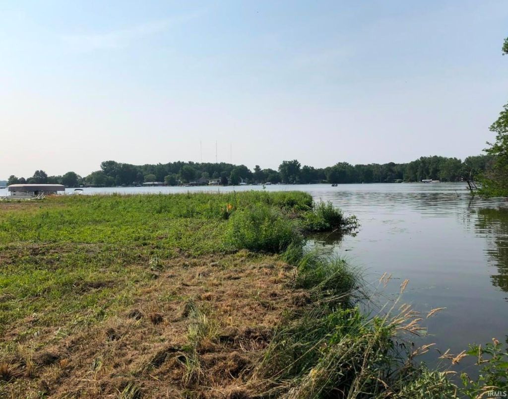 Photo of TBD Little Eagle Drive, Warsaw, IN 46580 (MLS # 202604394)