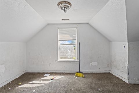 Tiny photo for 1622 S Market Street, Kokomo, IN 46902 (MLS # 202535984)