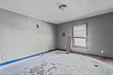 Tiny photo for 1622 S Market Street, Kokomo, IN 46902 (MLS # 202535984)