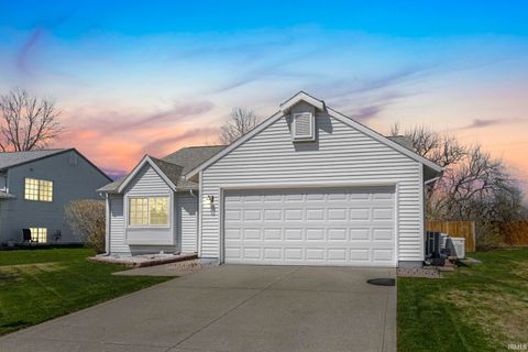 8411 Lionsgate Run, Fort Wayne, IN 46835 - #: 202513407