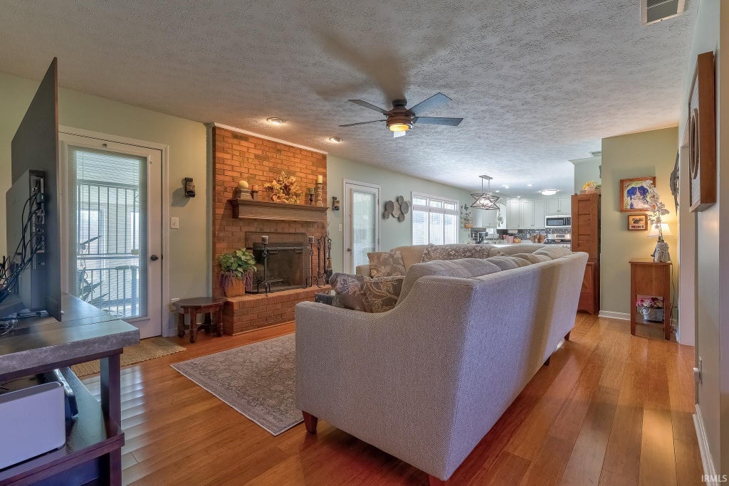 Photo of 6525 Century Lane, Evansville, IN 47725 (MLS # 202642827)