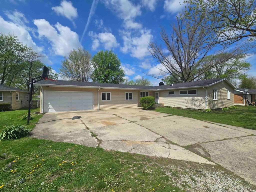 Photo of 4111 N Glenwood Drive, Muncie, IN 47303 (MLS # 202613082)