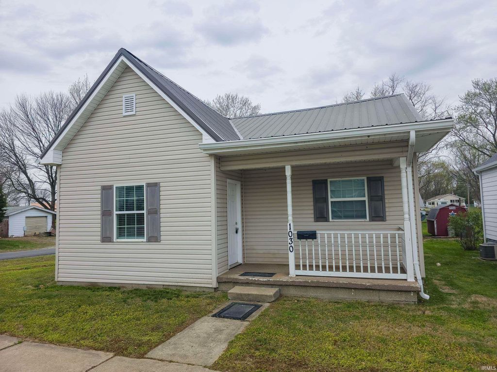 Photo of 1030 W 6th Street, Mount Carmel, IL 62863 (MLS # 202612659)