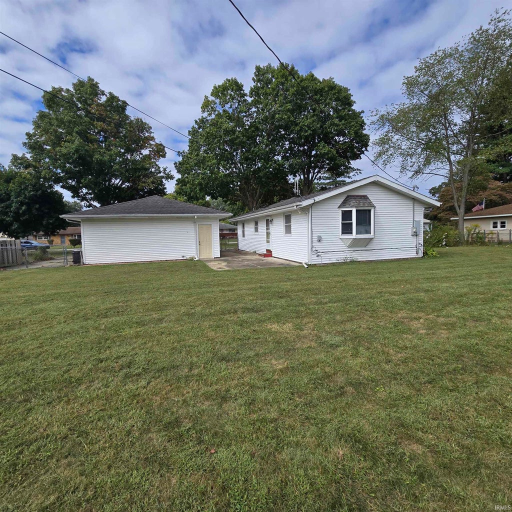 Photo of 55170 Barksdale Street, Osceola, IN 46561 (MLS # 202638731)
