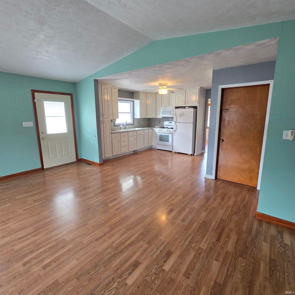 Photo of 55170 Barksdale Street, Osceola, IN 46561 (MLS # 202638731)