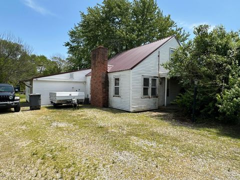 Tiny photo for 812 S Pittenger Road, Selma, IN 47383 (MLS # 202618125)