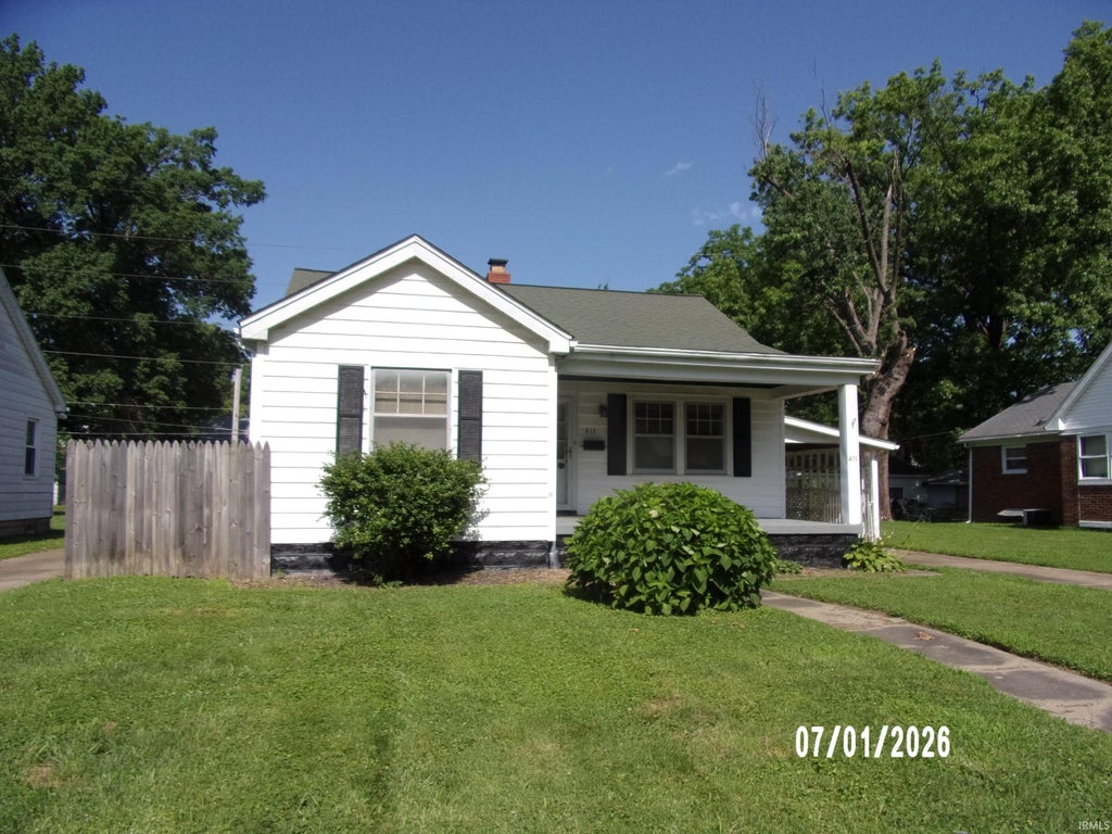 Photo of 411 Kerth Avenue, Evansville, IN 47714 (MLS # 202626204)