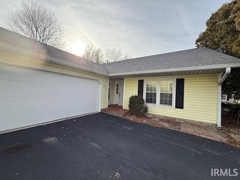 Photo of 3919 S Laurel Court, Bloomington, IN 47401 (MLS # 202600713)