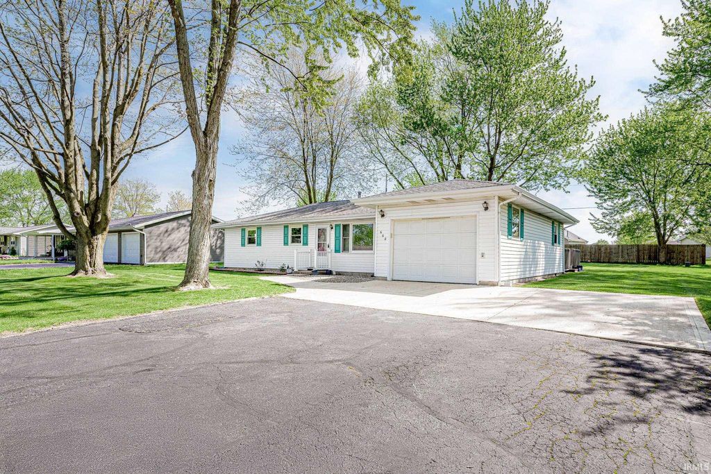 Photo of 608 Maxine Drive, Ossian, IN 46777 (MLS # 202613755)