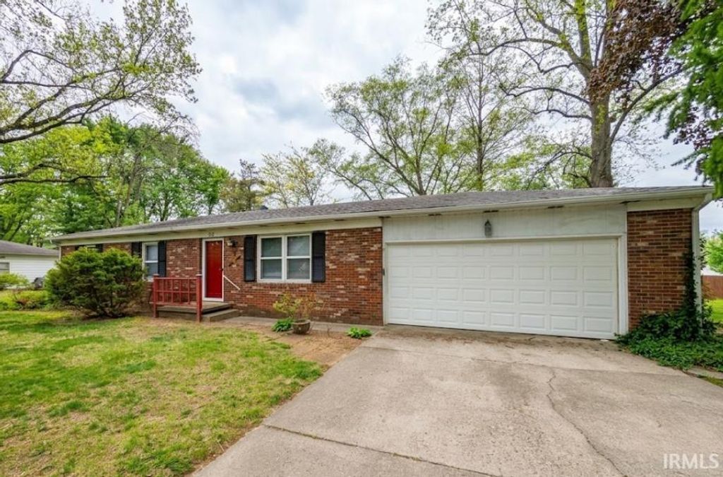 Photo of 113 Lafferty Drive, Vincennes, IN 47591 (MLS # 202612802)