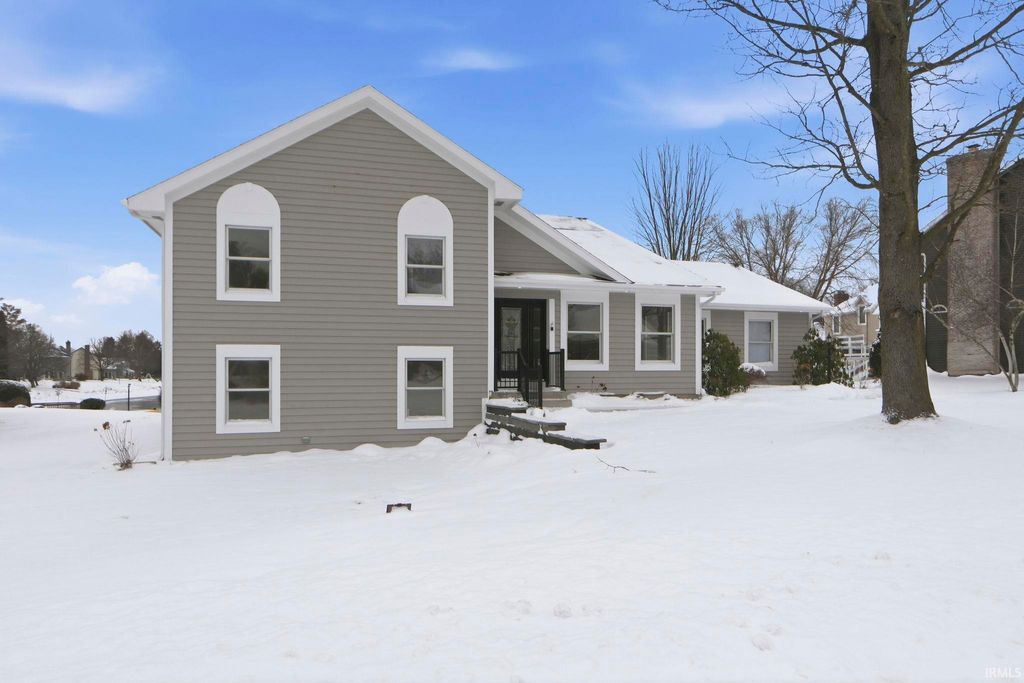Photo of 15626 Cold Spring Court, Granger, IN 46530 (MLS # 202549936)