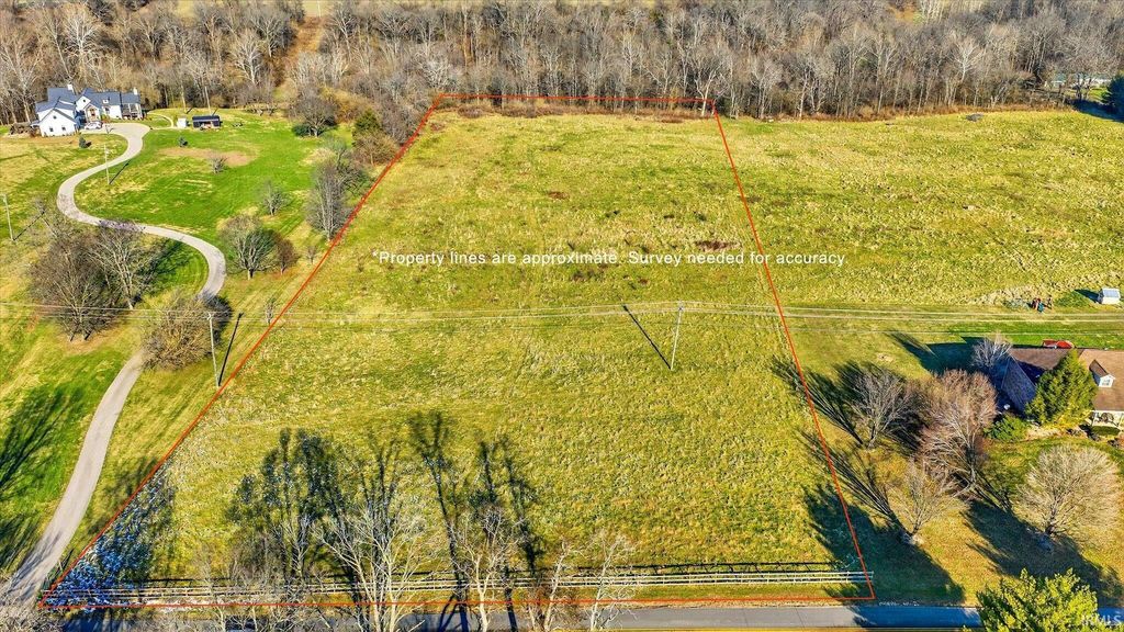 Photo of 3530 W Maple Grove Road, Bloomington, IN 47404 (MLS # 202549484)