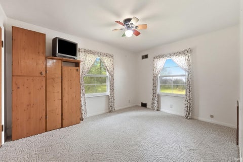 Tiny photo for 3717 Spruce Drive, Fort Wayne, IN 46809 (MLS # 202632996)