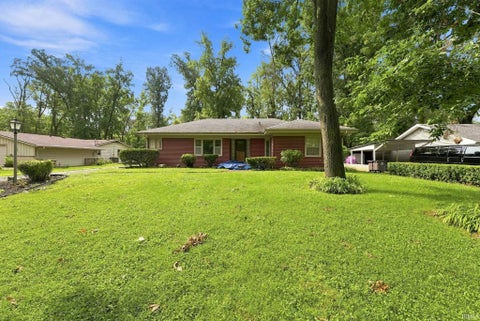 Tiny photo for 3717 Spruce Drive, Fort Wayne, IN 46809 (MLS # 202632996)