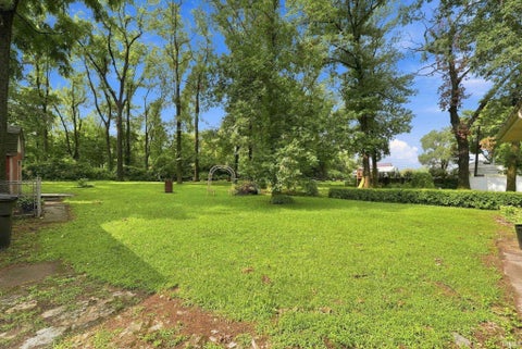Tiny photo for 3717 Spruce Drive, Fort Wayne, IN 46809 (MLS # 202632996)