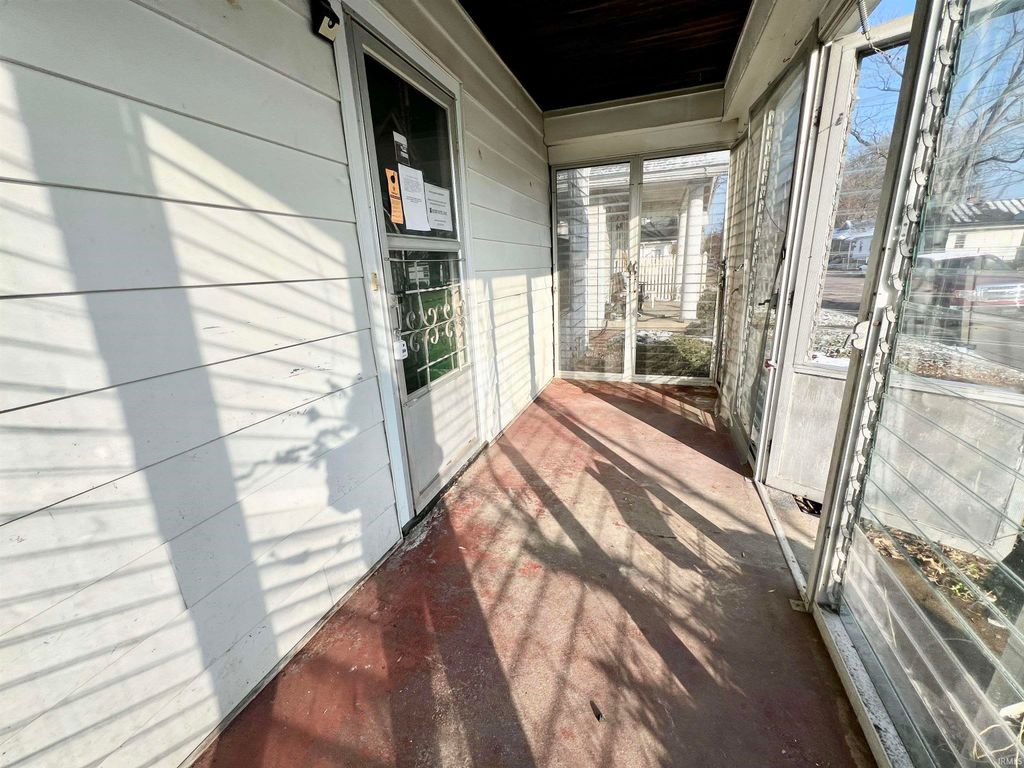 Photo of 1219 Marshall Avenue, Evansville, IN 47714 (MLS # 202606214)