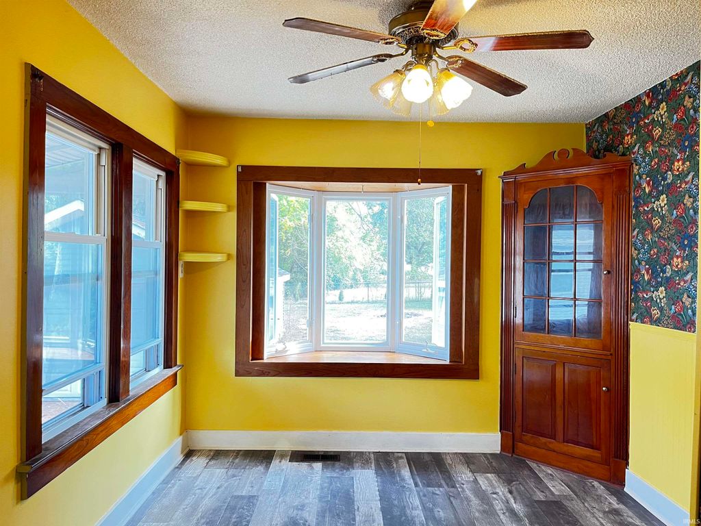 Photo of 7101 Baer Road, Fort Wayne, IN 46809 (MLS # 202607575)