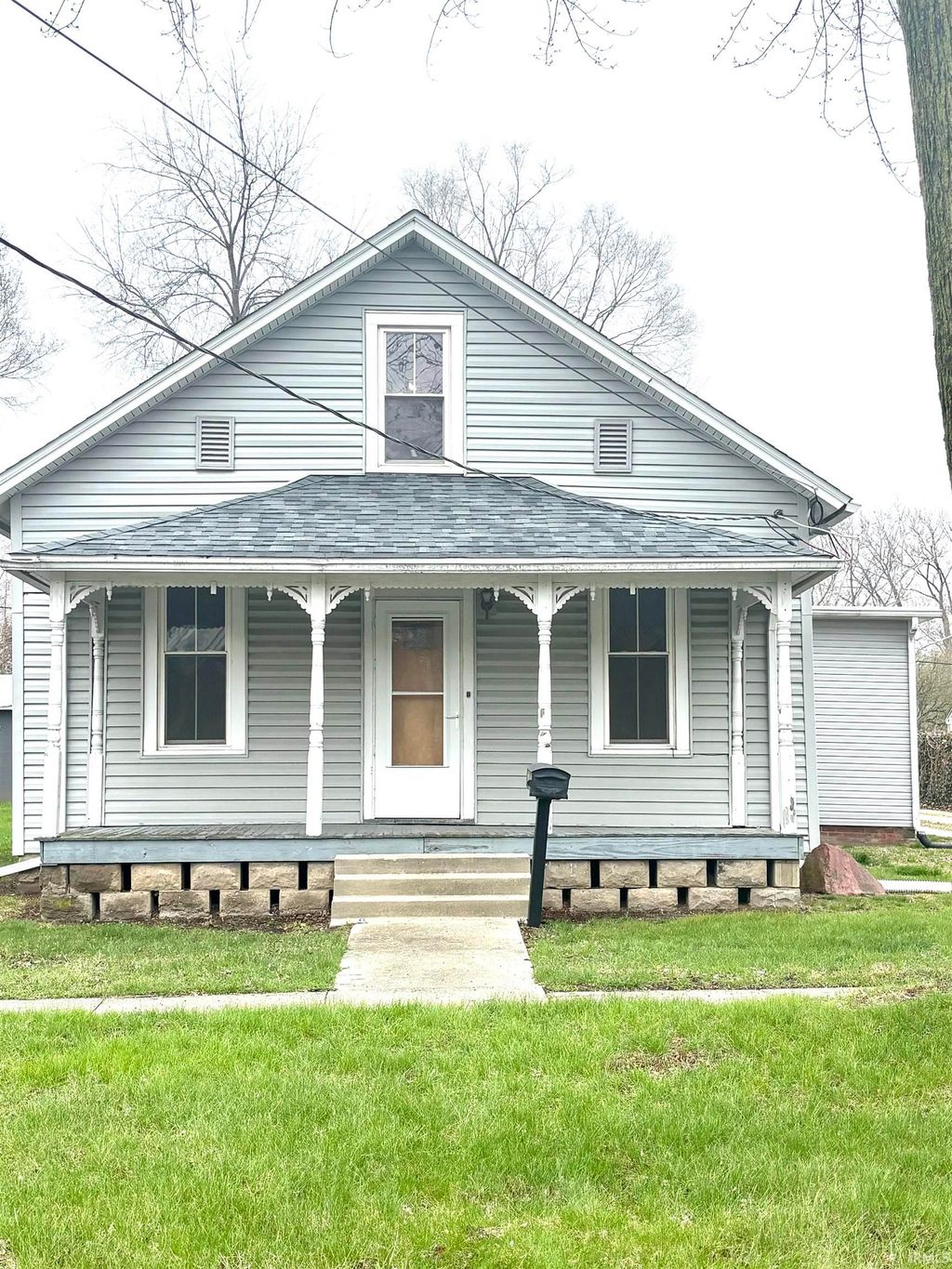 Photo of 205 S Mill Street, North Manchester, IN 46962 (MLS # 202610496)