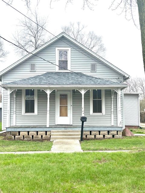 Photo of 205 S Mill Street, North Manchester, IN 46962 (MLS # 202610496)