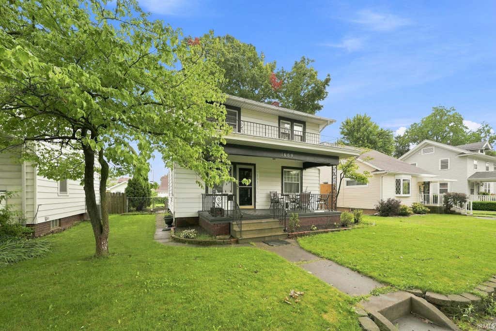 Photo of 1609 Columbia Avenue, Fort Wayne, IN 46805 (MLS # 202633494)
