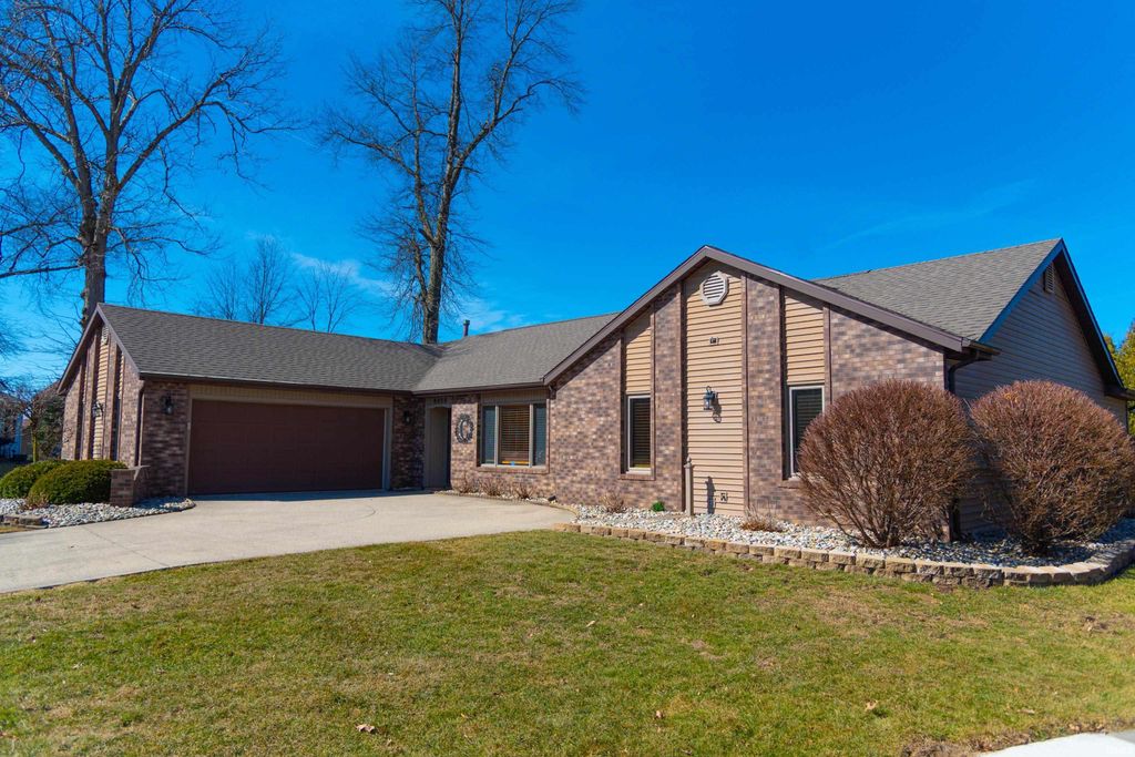 Photo of 6409 Margot Way, Fort Wayne, IN 46835 (MLS # 202607203)