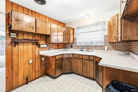 Tiny photo for 2811 Fredrickson Street, South Bend, IN 46628 (MLS # 202623265)