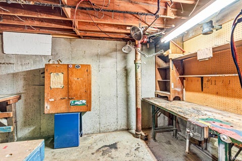 Tiny photo for 2811 Fredrickson Street, South Bend, IN 46628 (MLS # 202623265)