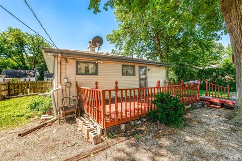 Tiny photo for 2811 Fredrickson Street, South Bend, IN 46628 (MLS # 202623265)