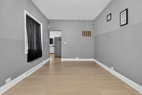 Tiny photo for 519 Northern Avenue, Logansport, IN 46947 (MLS # 202634704)