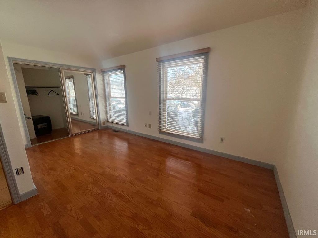 Photo of 3816 Glenview Drive, South Bend, IN 46628 (MLS # 202548424)