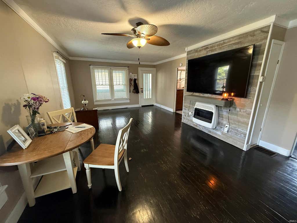 Photo of 1211 E Spruce Street, Petersburg, IN 47567 (MLS # 202621660)