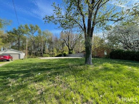 Photo of 1800 Shelby Avenue, Evansville, IN 47714 (MLS # 202611934)