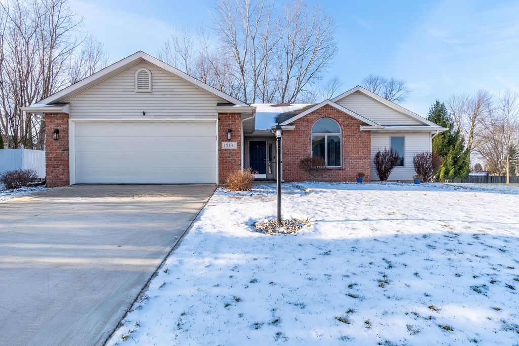 Photo of 15131 Hidden Oaks Run, Huntertown, IN 46748 (MLS # 202600823)