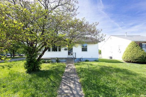 Photo of 3200 Edgewood Drive, Evansville, IN 47712 (MLS # 202614192)