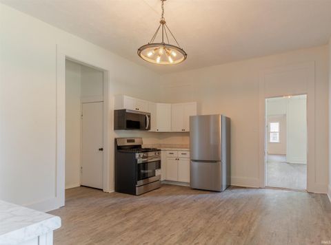 Tiny photo for 315 E Michigan Street, Evansville, IN 47711 (MLS # 202618297)
