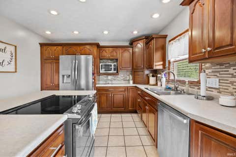 Tiny photo for 6006 W 675 N, Delphi, IN 46923 (MLS # 202630836)