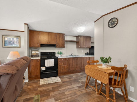 Tiny photo for 11 EMS D21 Lane, Syracuse, IN 46567 (MLS # 202616416)