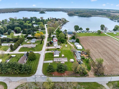 Tiny photo for 11 EMS D21 Lane, Syracuse, IN 46567 (MLS # 202616416)