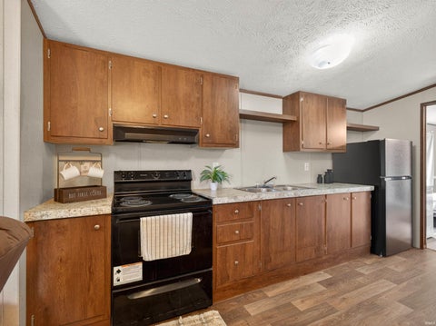 Tiny photo for 11 EMS D21 Lane, Syracuse, IN 46567 (MLS # 202616416)