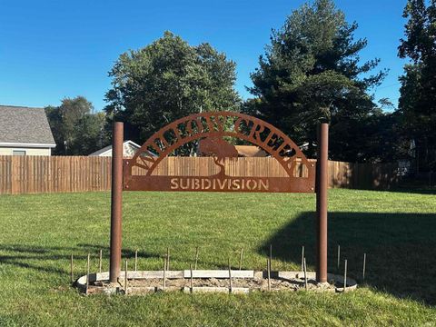 Tiny photo for 253 E Galbreath Drive #4, Winamac, IN 46996 (MLS # 202438437)