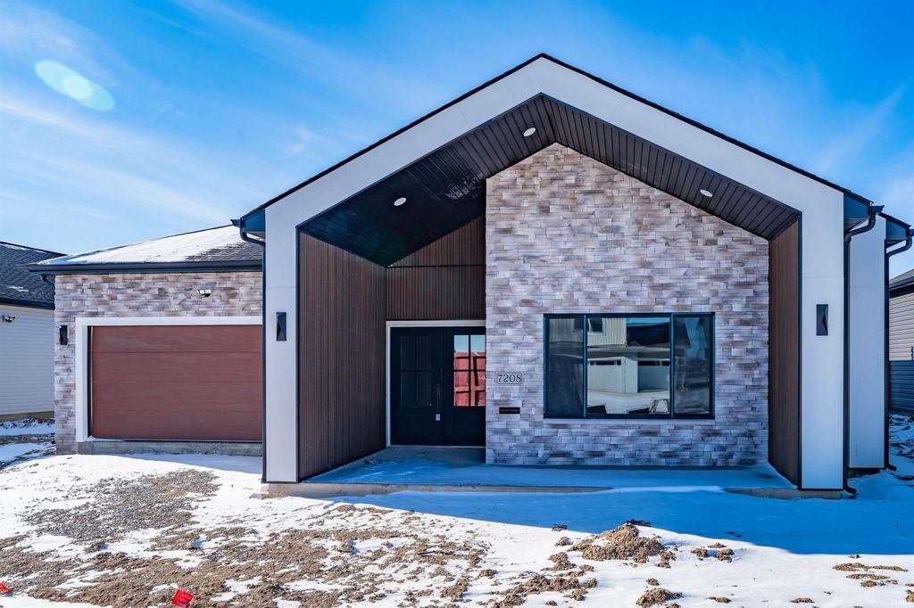 Photo of 7208 Starks Boulevard, Fort Wayne, IN 46816 (MLS # 202603020)