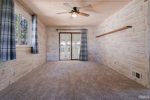 Tiny photo for 5556 E Montpelier Pike, Marion, IN 46953 (MLS # 202641383)