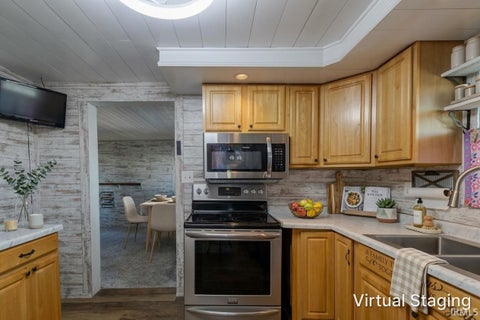 Tiny photo for 5556 E Montpelier Pike, Marion, IN 46953 (MLS # 202641383)