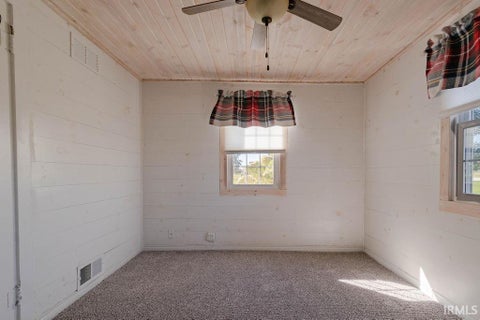 Tiny photo for 5556 E Montpelier Pike, Marion, IN 46953 (MLS # 202641383)