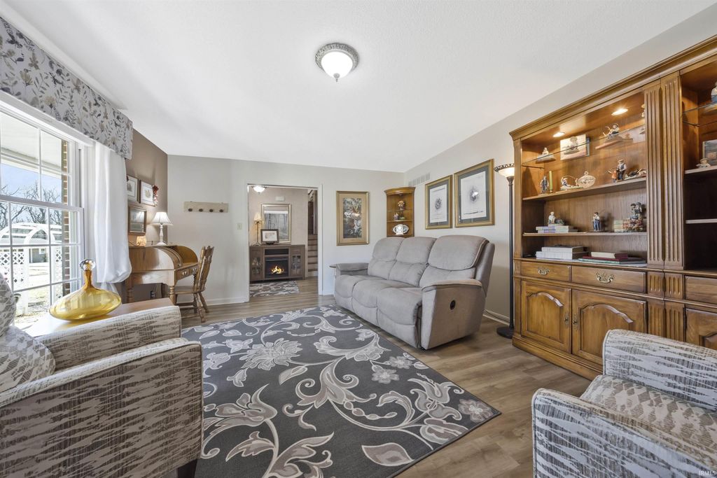 Photo of 2108 Sleepy Hollow Drive, Evansville, IN 47720 (MLS # 202608334)