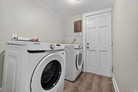 Tiny photo for 2115 Smead Street, Logansport, IN 46947 (MLS # 202548008)