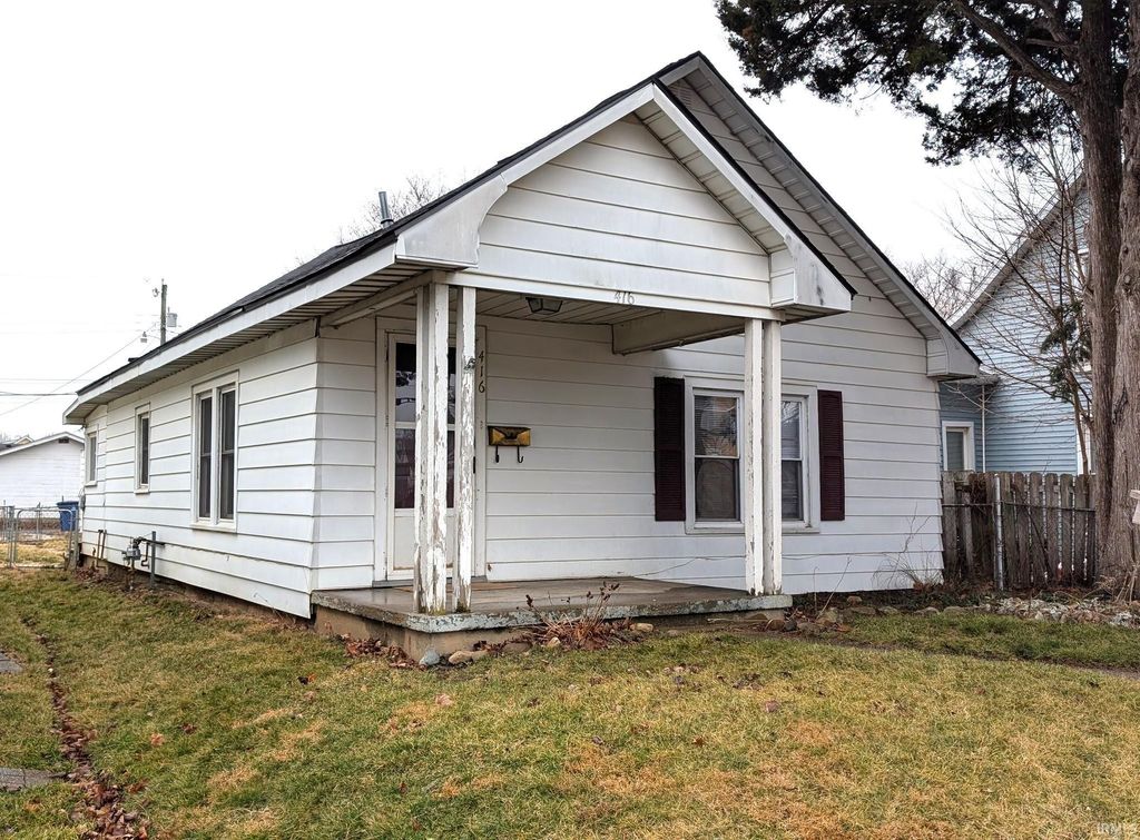 Photo of 416 E Bradford Street, Marion, IN 46952 (MLS # 202606957)